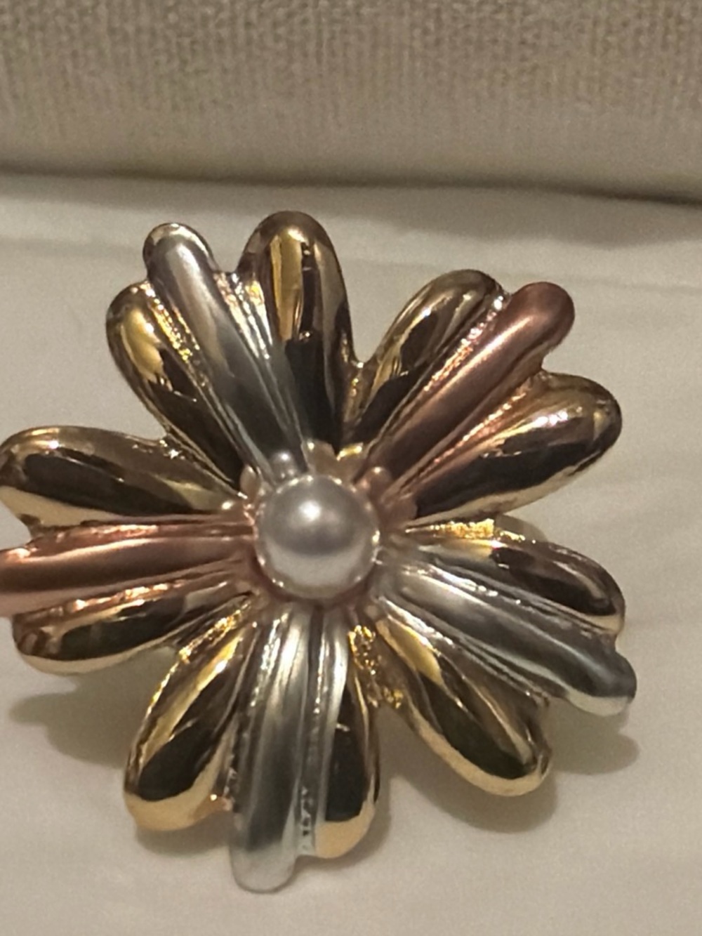 Tri-Tone Floral Pearl Ring - Women's Fashion Jewelry